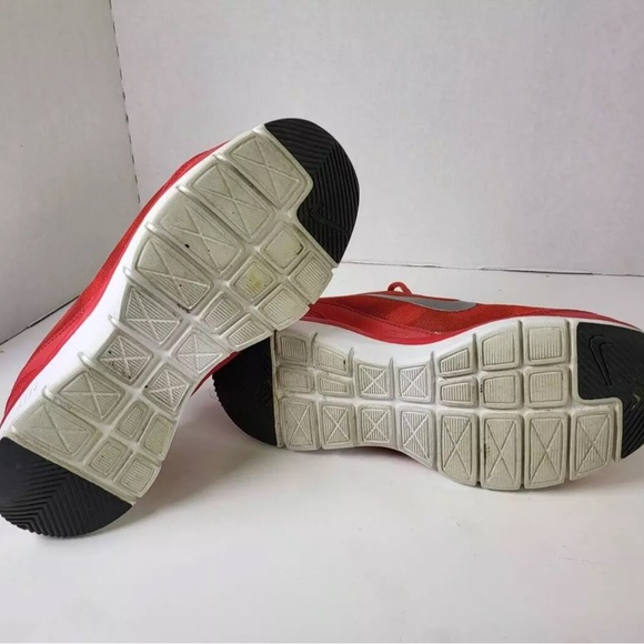 Nike Woman’s Total Core TR - Picture 5 of 5